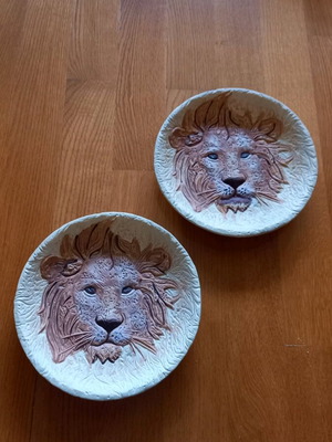 Vintage decorative wall plates 2 pieces new, handmade