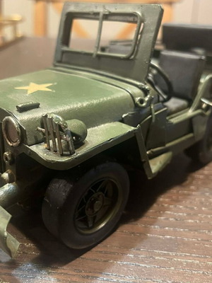 Μεταλλικό στρατιωτικό τζιπ vintage σαν καινούργιο