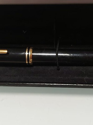 Mont Blanc Classic Series 1980 pen used, excellent condition with box