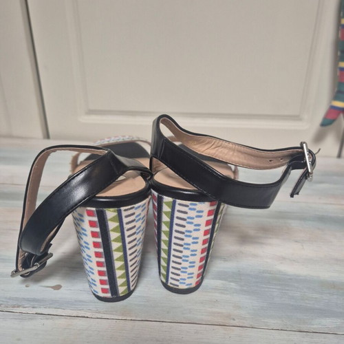 Axel colorful platform shoes size 40 like new