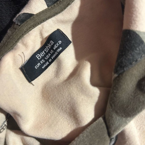 Bershka hoodie like new, size XS