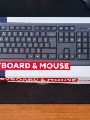 Trust wireless keyboard and mouse set