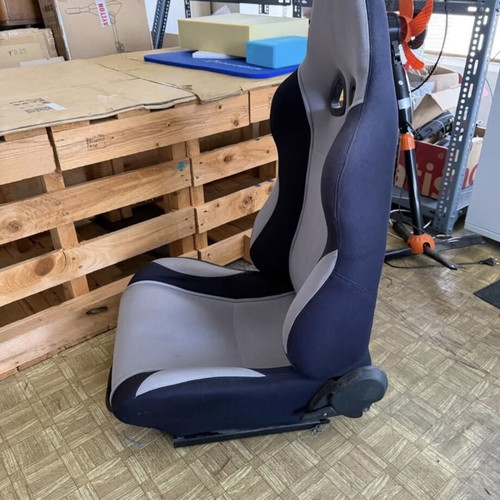 Universal car seat like new, driver side, used for dragster