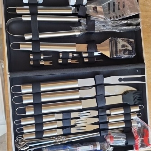 Inox grilling set new in metal case