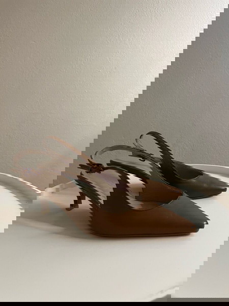 Ταμπά δερμάτινες kitten heel γόβες(ΤΙΜΗ ΣΥΖΗΤΗΣΙΜΗ)