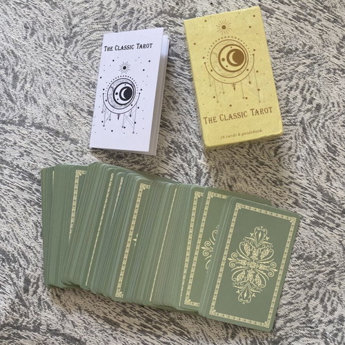 Classic Tarot Cards with Guidebook new