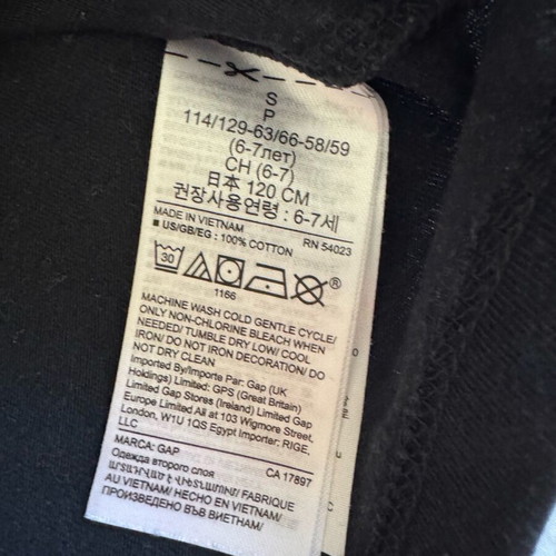 GAP long-sleeve shirt used, size 122 cm, black