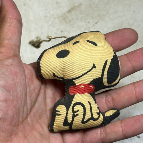Vintage Snoopy fabric plush used, Peanuts mini decorative toy