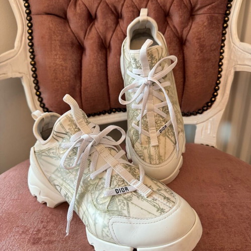Dior D-Connect sneakers size 37 like new, white and green