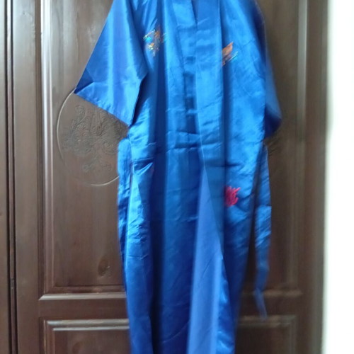 Vintage kimono robe 90s electric blue with embroidery like new
