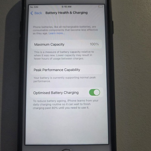 iPhone 8 128GB like new, white
