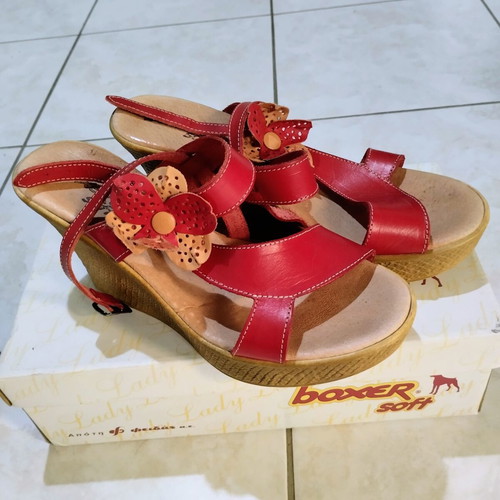 Boxer platform leather sandals, size 37, red