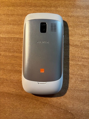 Nokia Asha 302 silver new, rare and collectible mobile phone