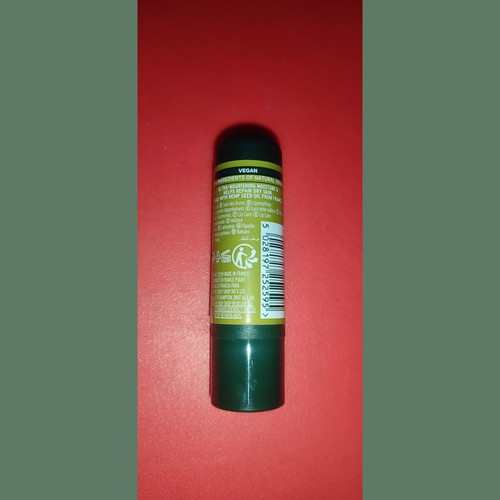 The Body Shop Hemp Lip Rescue Stick new 4.2g
