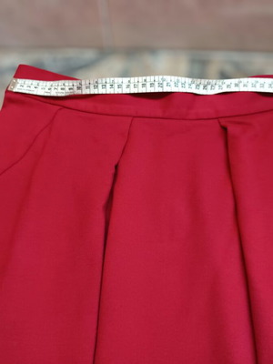 Benetton red skirt size large, like new