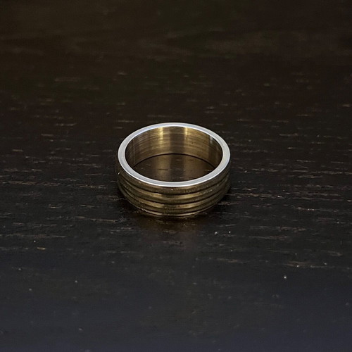 Adidas ring silver with black bands stainless steel like new