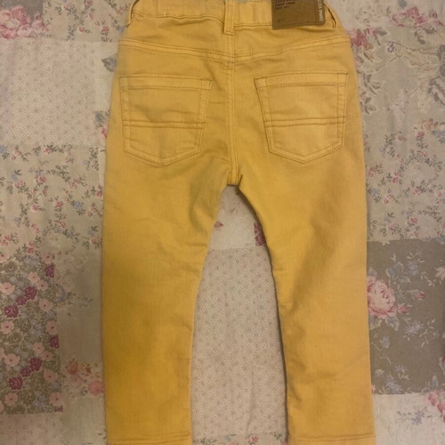 2 Zara jeans for boy 92, like new, black and yellow
