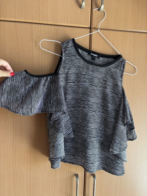 Jennyfer cold shoulder blouse with ruffles, black and white stripes