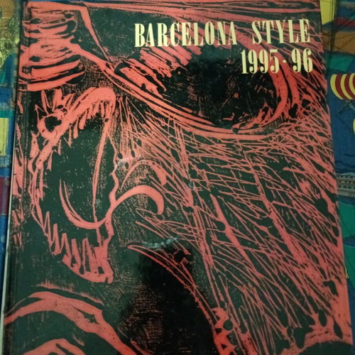 Barcelona Style book used, Spanish