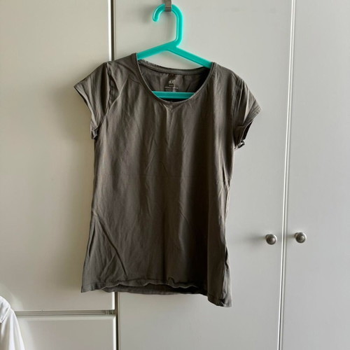 H&M Basic T-Shirt