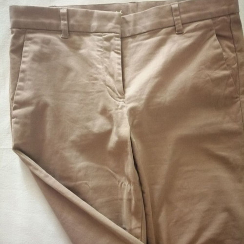 Gap women's slim pants size 04 beige like new
