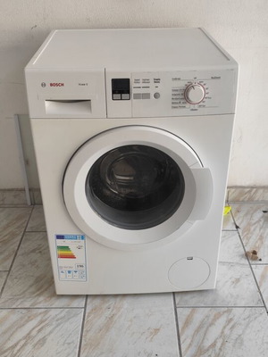 Bosch washing machine like new, 8 kg load capacity
