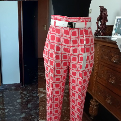 women's pants Italian brand ANNA LISA unworn, with tag. Comes with a leather belt