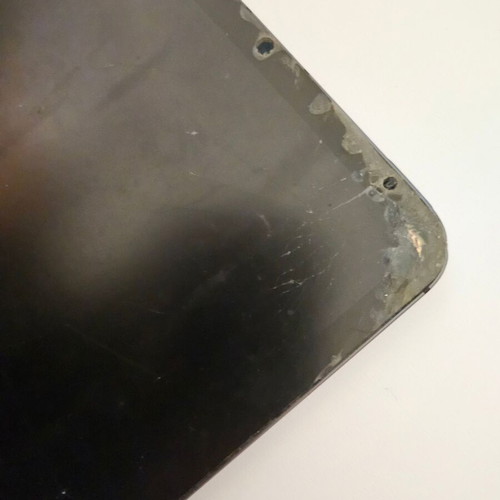 Ipad mini 6 256GB 5G used with cracked screen and worn case
