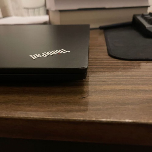 Lenovo ThinkPad E580 laptop i5 8th gen 16GB 750GB Radeon RX 550