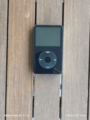 Apple iPod Classic 5th Generation 30GB Black used