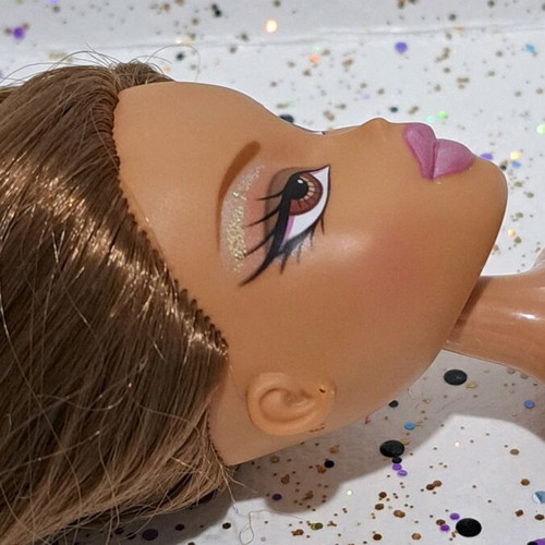 Bratz Passion 4 Fashion 1st edition nude used with minor flaws