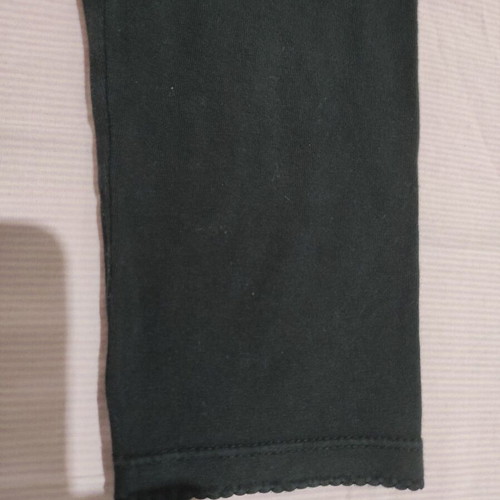 H&M Kids 3/4 Leggings Like New, Age 7-8, Black