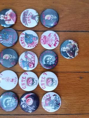 Vintage Gate 7 & Original 21 football fan button pins collection 90s