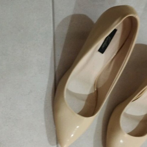 Lustren pumps size 39 with 6 cm heel like new