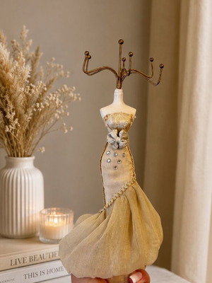 Mannequin Jewelry Stand like new for Necklace Bracelet Earrings