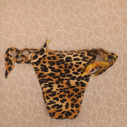 Med leopard swimsuit like new, size S