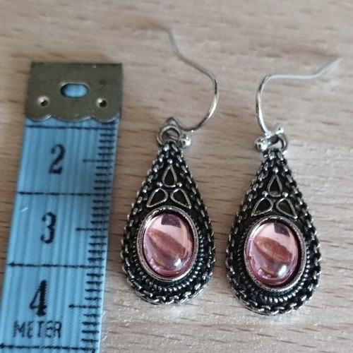 Vintage Atelier pink stone earrings like new, silver color