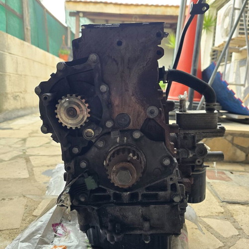 Citroën Spacetourer DW10F engine used with 4 injectors