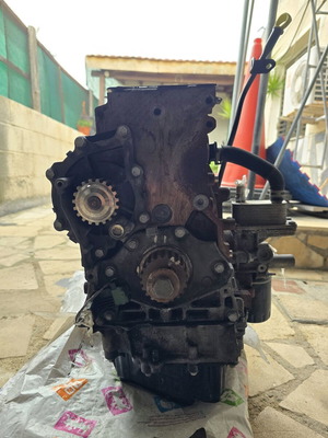 Citroën Spacetourer DW10F engine used with 4 injectors