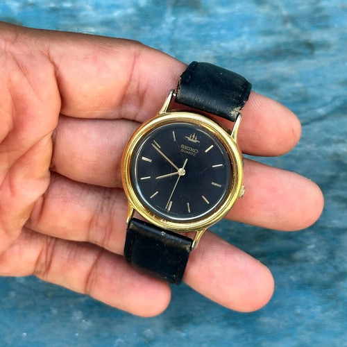 Seiko 5Y31-6030 quartz women's watch vintage used, black dial
