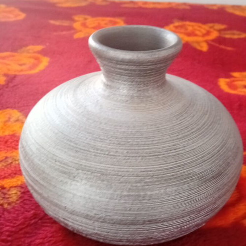 Vase like new, gray