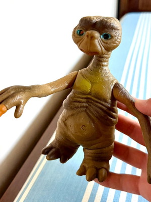 E.T. figure LJN Toys 1982 with glowing finger like new