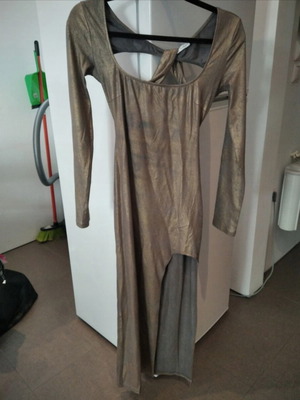 Maxi dress new with leg slit and open back Pull & Bear brown gold