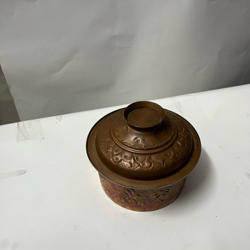 Copper collectible pot like new