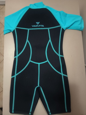 Swimming suit new, size 4-6 years, knee-length