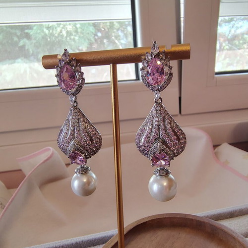 Earrings with zircon and pearls used, pink and silver