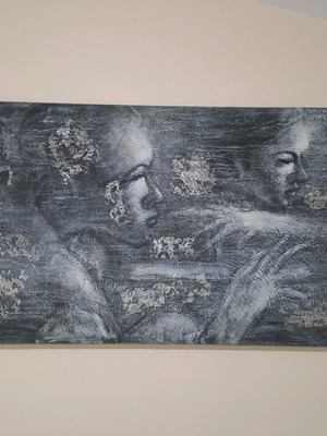 Large canvas with acrylic paint like new, gray tones, textured finish