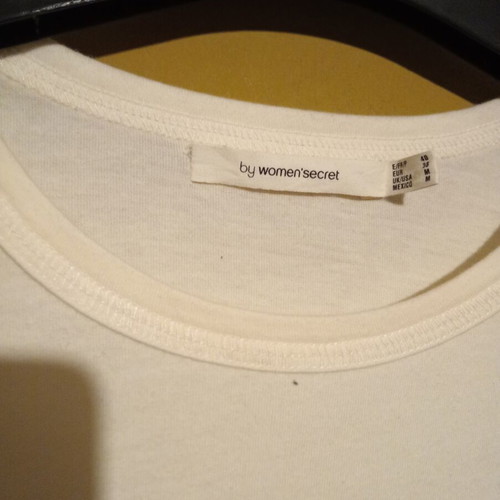 Women's Secret T-shirt new, size M, 100% cotton, cream color