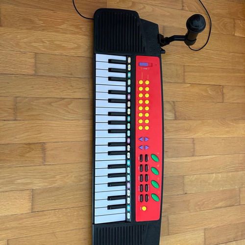 Children's piano with microphone new