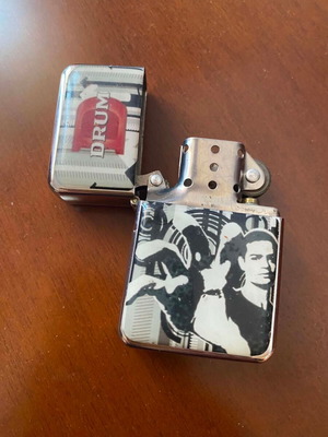 DRUM Tobacco windproof metal lighter with retro graphic art
